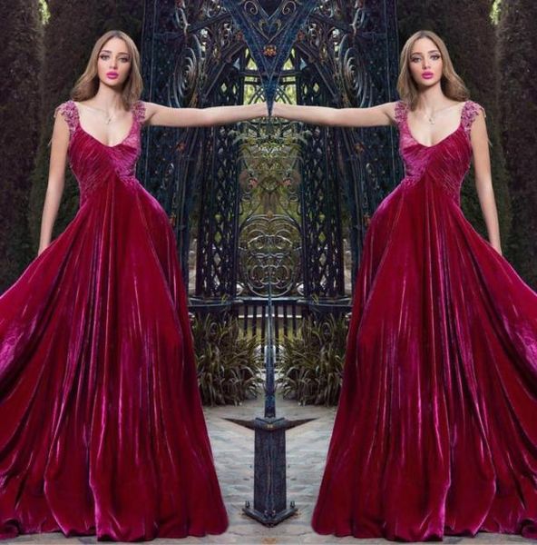 Rami Salamoun Red Prom Vestidos A Línea Scoop Neck Lace Appliques Velvet Velvet Vestidos de la fiesta de diseño formal 2851164