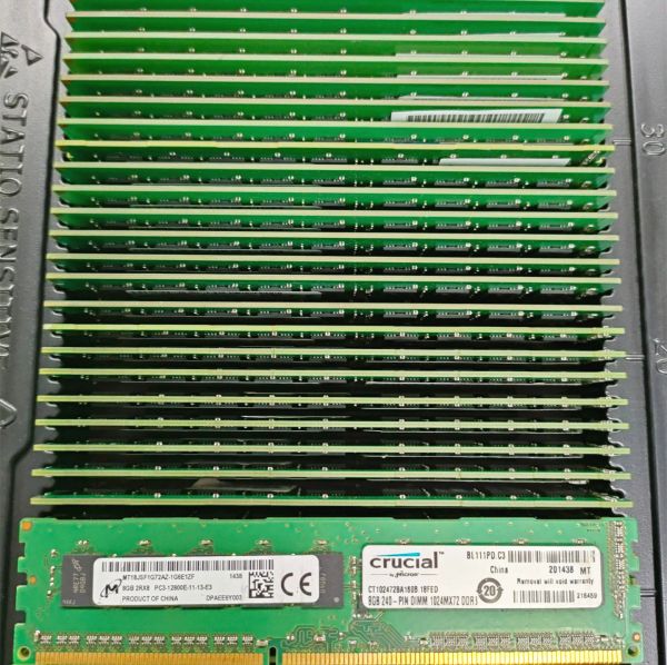Rams Micron DDR3 ECC RAM 8 Go 1600MHz UDIMM 240pin DDR4 8 Go 2RX8 PC3 / PC3L12800E Mémoire de serveur de bureau