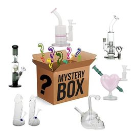 Aléatoire 1pc / boîte Verre Fumer Bong D'eau Boîte Aveugle / Boîtes Surprise avec 1pcs Bong Fumer Aléatoire / Boîte Mystère avec Huile Dab Rigs Style Aléatoire 1pc