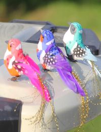 Couleur aléatoire 12pcs lot artificiel artificiel Feather Bird Bird Life Life Lifekey Ornaments simulés Birds mignon Garden Garden Pluat décorat4026903