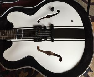 Rare 333 Tom Delonge Signature semi creux Corps blanc Blanc Black Stripe Jazz Guitar Guitare Black Body Binding Single Pickup Black H9058569