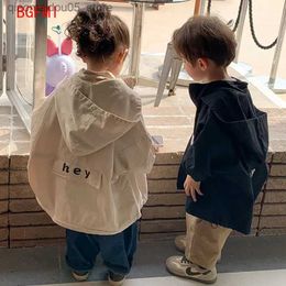 Rash Guard-shirts Hoge kwaliteit winddicht kinderapparaat met capuchon uit Japan en Zuid-Korea, geschikt voor jongens, meisjes die knappe jassen dragen Q240227