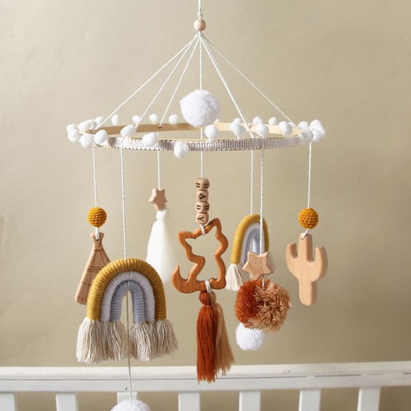 Sonagli Mobiles 1Set 012 Mesi Baby Mobile Sonagli Giocattoli Personalizzabile Nome Arcobaleno Letto Bell Room Decor Kids Musical Hanging Toy Regali di compleanno 230303