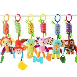 Rammelaars Mobiles Baby Speelgoed Pluche Bed Hangende Hanger Leuke Cartoon Dier Windgong Wandelwagen Bijtring Voor geboren Geschenken 230901