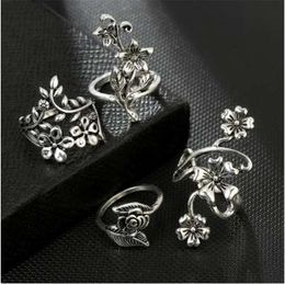 Ravimour 4 stks Bague Femme Vintage Knuckle Ringen voor Dames Turks Big Bloemblad Midi Finger Ring Set Boho Punk Sieraden 2018