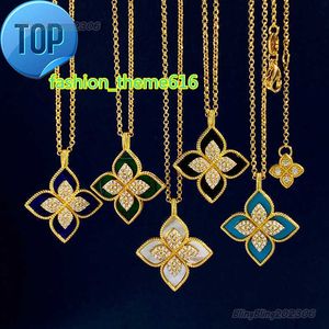 RC Italie Marque Clover Designer Pendentif Colliers Rhombique Quatre Feuilles Brillant Diamant Cristal Or 18 Carats Fleur Douce Turquoise Collier Élégant Bijoux De Fête De Mariage