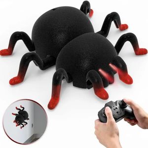 RC Toy Prank Simulation Spider Mur Mury Remote Control Contrôlant Car Christmas Halloween Funk Toys Cadeaux pour adultes et enfants 240428