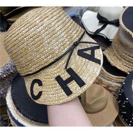 Rdfdh Xiaoxiangfeng chapeau de paille de tige de blé Baseball CHA broderie casquette équestre à la mode polyvalent Catwalk mode 7118567