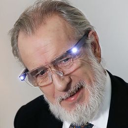 Occhiali da lettura Lenti d'ingrandimento con vista a LED Miglioramento degli occhiali luminosi Ingrandimento del 160% Occhiali ricaricabili USB Lente d'ingrandimento diottrica 230925