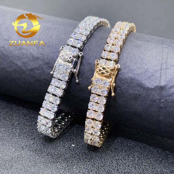 Prêt à expédier des chaînes de tennis en acier inoxydable 316l plaqué or 18 carats Ice Out Zircon Diamond 4 mm Bracelet de tennis à deux rangées fait à la main