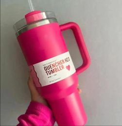 Listo para enviar bien Vender bien el Quencher H2.0 Cosmo Pink Parade Tumbler 40 oz 304 Tazas de vino de Swig Día de San Valentín Botellas de agua de flamenco Objetivo Rojo US Stock GG0423