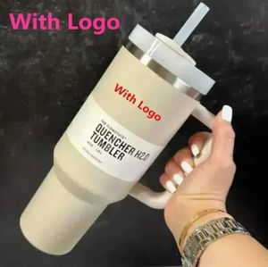 Prêt à être expédié avec LOGO Quencher Tumblers H2.0 Tasses en acier inoxydable de 40 oz avec poignée en silicone Couvercle Paille Les tasses de voiture de 2e génération continuent de boire des bouteilles d'eau froide G1114