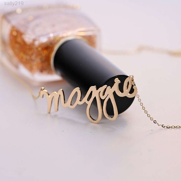 Real 14k 18k Collar de oro Personalización Nombre personalizado Collar de letra para mujeres Regalos Joyas finas
