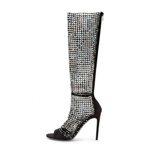 Real 2024 Lady Leather Sexy dames 9,5 cm High Heel Sandals Chaussures Colorful Diamond Open Toe One-Line Muille Mariage Bottes Botties Zippe A5E