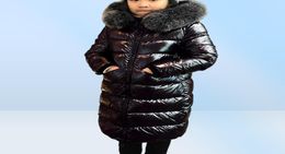 Vraie de la veste à la duvet de la fourrure pour les filles froides pour garçons à genoux Épaisses manteaux de surface brillante chauds parkas à capuche G04381113