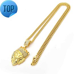 Collier avec pendentif hip hop en forme de lion en or véritable et diamant avec tête de couronne, hip hop jaune glacé, zircone cubique 5A, accessoires de bijoux, cadeaux pour hommes et femmes