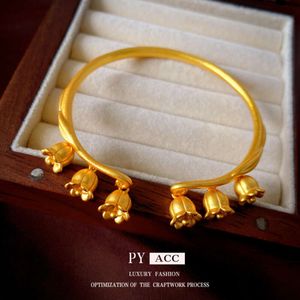 Real Gold Electroplated Flower Open New Chinese Light Fashion Bracelet, exquise High Grade, Small and Popular Article
