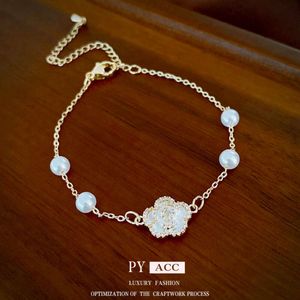 Real Gold Electroplated Zircon Pearl Dropping Oil Camellia Talk Commutiting Fashion New Style Bracelet Internet Celebrity Trendy Fergraft For Women