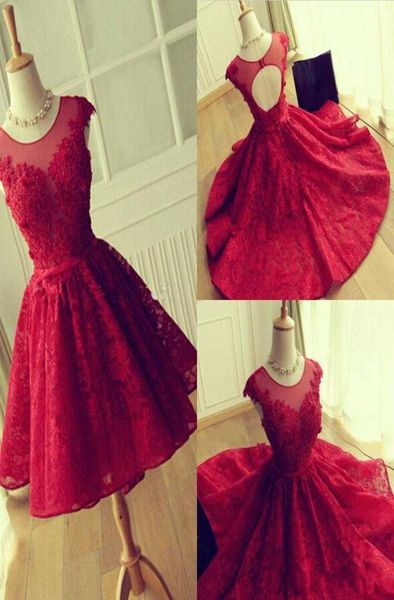 Real Image 2020 Crew Neck Lace Short Homecoming Robes Hollow Back Red Graduation Robes Cocktail Robes Prom Mabels Prom Party3550654