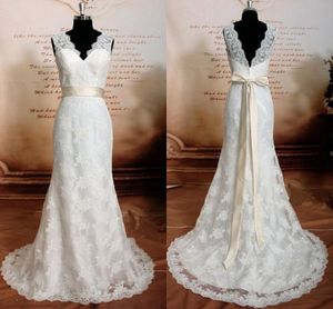 Images réelles Une ligne de robe de mariée en dentelle avec une ceinture Bow 2024 V Poule de cou Longueur Longueur Bridal Robes Fabriquées sur mesure BC18515