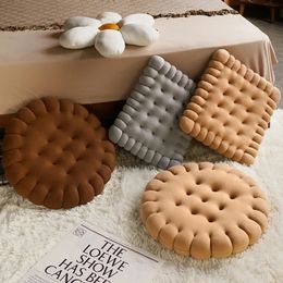 Echte leven Biscuit Vorm Pluche Kussen Zacht Creatief Kussen Stoel Autostoel Pad Decoratieve Cookie Tatami Achterbank Thuis 231220