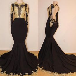 Echte foto's 2019 designer zwarte zeemeermin prom jurken met gouden kant geappliceerd sexy backless lange mouwen avondjurken vestidos bc1255