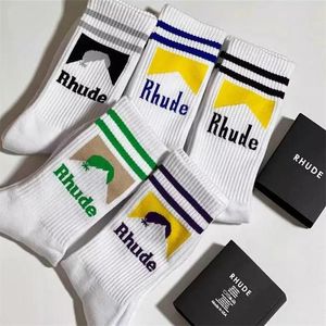 De vraies photos de haute qualité 24ss chaussettes femmes hommes unisexe coton chaussette de basket-ball belle qualité