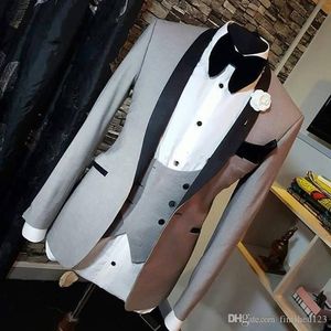 Echte foto One Button Light Gray Wedding Bruidegom Tuxedos Sjaal Revers GroomsMen Mens Business Party Suits (jas + Broek + Vest + Tie) NO: 1412