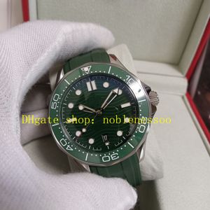 Image réelle avec boîte Montre automatique pour hommes 300m 42mm Cadran vert Lunette en céramique Bracelet en caoutchouc 8800 Mouvement Mécanique Dive 007 Montres de sport Montres-bracelets