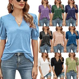 Realfine T-shirts d'été en mousseline de coton à col en V T-shirts à manches bouffantes pour femmes Taille S-XL