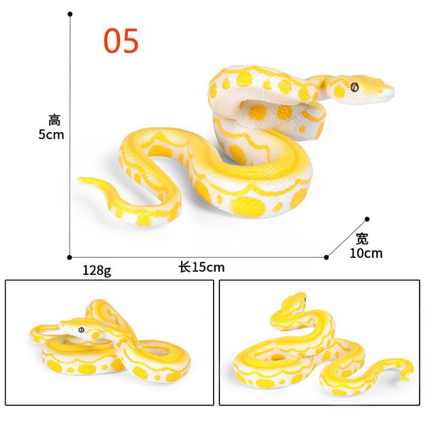 Faux Snakes réalistes Toy Prank Rubber Snake Accessoires Scare Birds Cobra Snake, Boa Constrictor, Coral Snake, RattlesNake Halloween