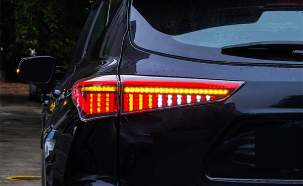 Luz trasera de freno trasero para Toyota Highlander, luz trasera LED 2021-2022, lámpara de señal de giro, accesorios para coche