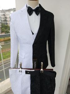 Onlangs populair wit met Black Paisley Bruidegom Tuxedos Groomsmen Mens Past Huwelijk / Prom / Diner Blazer (Jack + Pants + Vest + Tie) K519