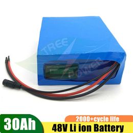 Rechargeable 48V 30AH Lithium Ion Battery Pack 3,7 V cellules Li-ion avec BMS pour 3000W Ebike Scooter Power Tools + 5A Charger