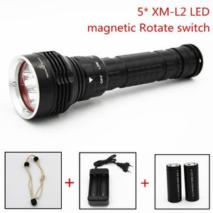 Plongée Rechargeable 6000LM 5 * XM-L2 LED 3 Modes torche lumineuse sous-marine 100M 18650 ou 26650 chargeur de batterie lampes de poche Torches