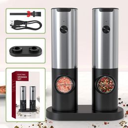Oplaadbare elektrische zout- en pepermolenset USB-oplaadstation Automatische kruidenmolen van roestvrij staal met LED-pepermolen 240118