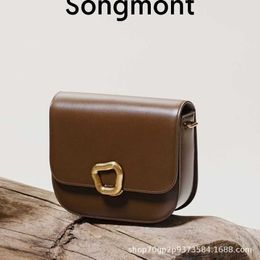 Recommandé par Gong Linna, designer la série de réinitialisation de Song Mountain Pine Medium Tofu Sac, crossbody petit sac carré 240411