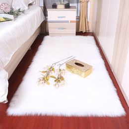 Tapis rectangulaires doux et moelleux en fausse peau de mouton, tapis nordique rouge pour salon, chambre à coucher, sol blanc, chevet, 175s