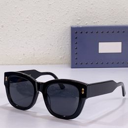 Gafas de sol con montura rectangular G1110S en bioacetato negro con una forma rectangular clásica atractivo atemporal y moderno correa de viaje de vacaciones caja original