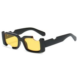 lunettes de soleil rectangulaires nuances de designer personnalité d'exagération euro-américaine lunettes de soleil pour femmes de style audacieux matériel PC UV400 lunettes de soleil multicolores hommes