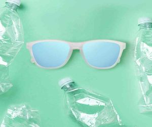 Aangepaste verpakking van gerecycled plastic, unisex RPET milieuvriendelijke mode-zonnebril met rubberen afwerking2742376