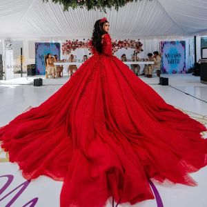 Red 3D Flowers Appliques Robe de boule de dentelle Quinceanera Robes de l'épaule à manches longues Corset Sweet 16 Vestidos de XV Anos