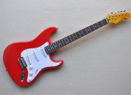 Rood 6 snaren elektrische gitaar met SSS-pickups, palissander fretboard, witte slagplaat, kan worden aangepast