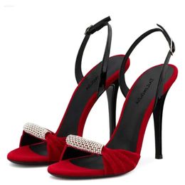 Sandalias rojas y veet negros diamantes de dianos con dianosa súper alto 11-13 cm Hebilla de sándalo delgado 2024 Banquete de moda Mujer de boda Zapato V Sal 691 D S E160