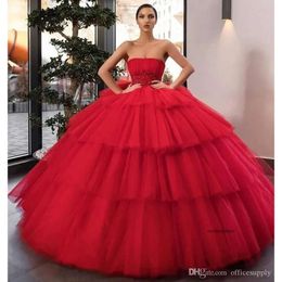 Vestido de pelota rojo Quinceanera Tulle Tulles sin tirantes Paped de encaje para niñas Destinos de concurso Sweet 16 Prom Party Gowns 0430