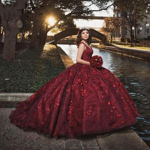 Robe de bal perlée rouge robes de Quinceanera Appliques 3D douce 16 robe robes de reconstitution historique robe de 15 anos anos quinceanera