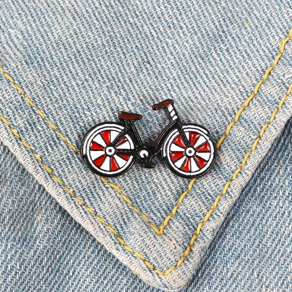 Broche de vélo rouge en émail, badge de vélo de dessin animé, épingle à revers, sacs en jean, collier de chemise, bijoux Cool, cadeau pour enfants, amis 2995687