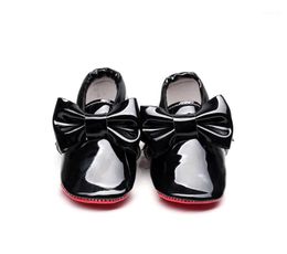 Rode bodem-lakleer Babyschoenen voor meisjes Grote boog Pasgeboren Baby Meisjes Mocassins Infant First Walker Crib Shoes 0-24M1