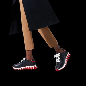 Chaussures à fond rouges hommes femmes habille chaussures baskets bas sneaker tople veau de peau en cuir mate mate