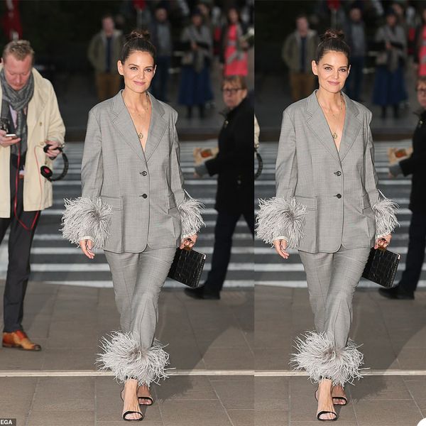 Alfombra roja Madre de la madre de la novia se adapta a la pluma gris para las mujeres de la noche de las mujeres de las mujeres de la noche de desgaste formal para la boda (chaqueta + pantalones)